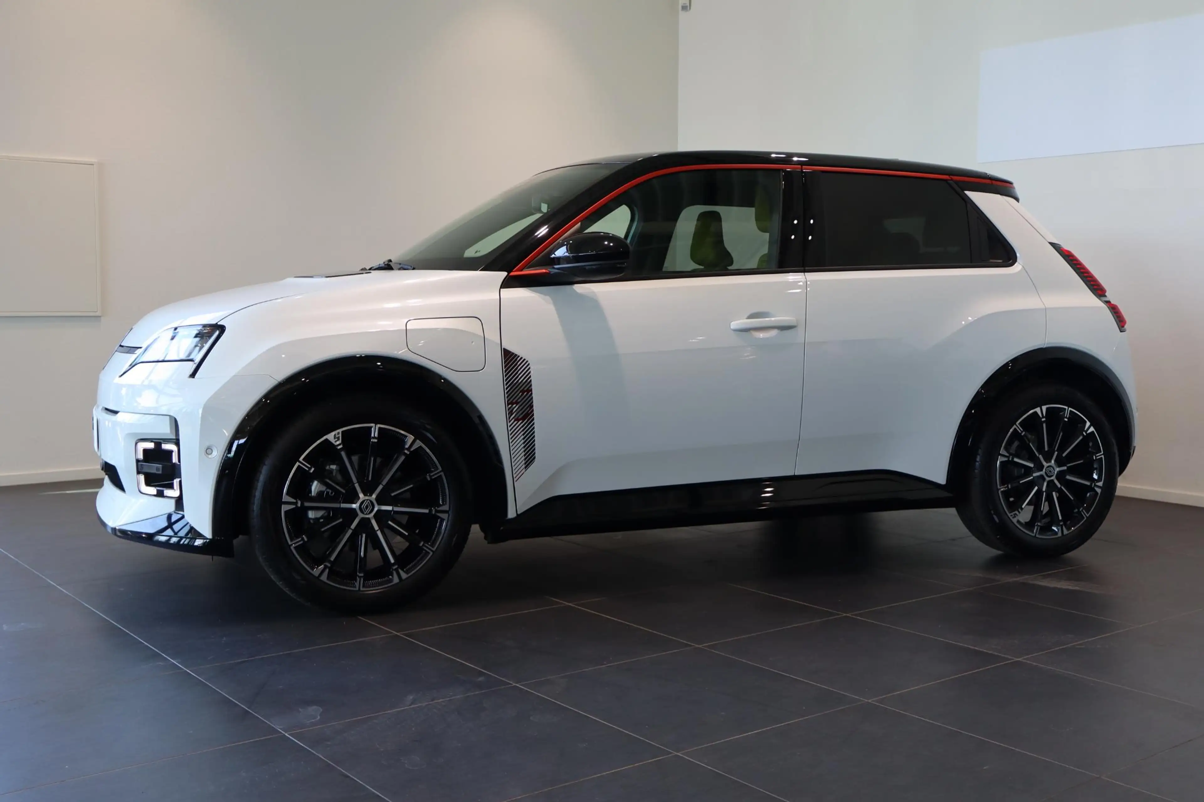 Renault R 5 E-TECH ELECTRIC comfort range iconic cinq 52 kWh | — photo 8