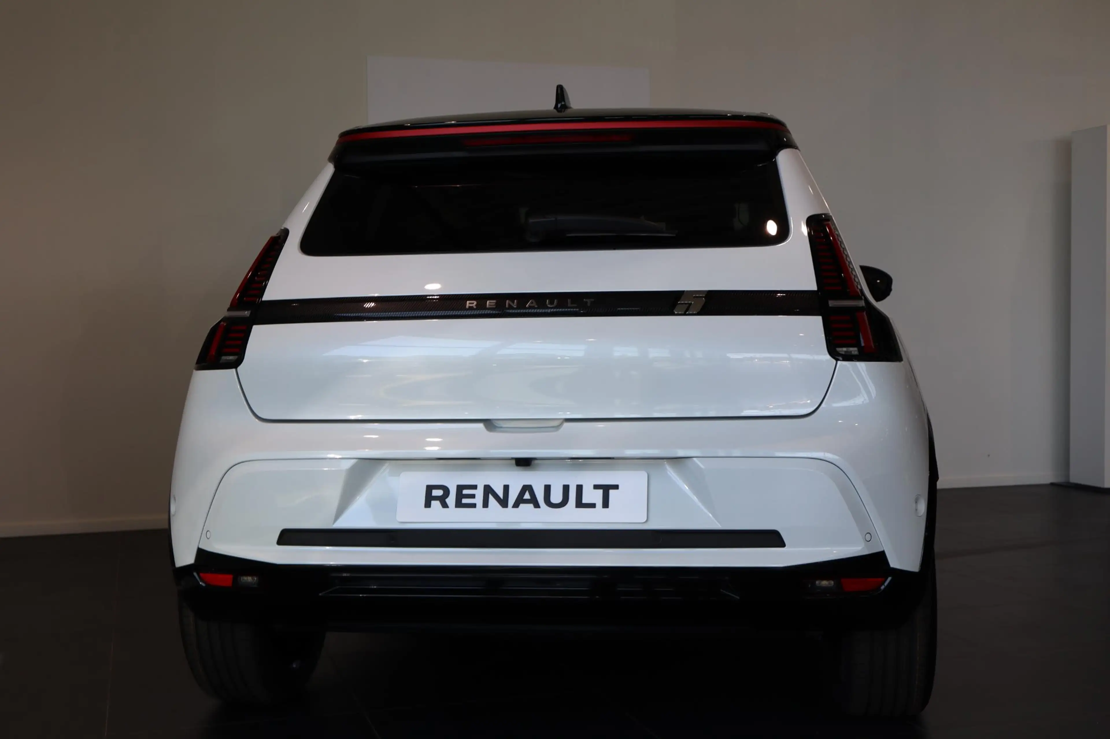 Renault R 5 E-TECH ELECTRIC comfort range iconic cinq 52 kWh | — photo 9