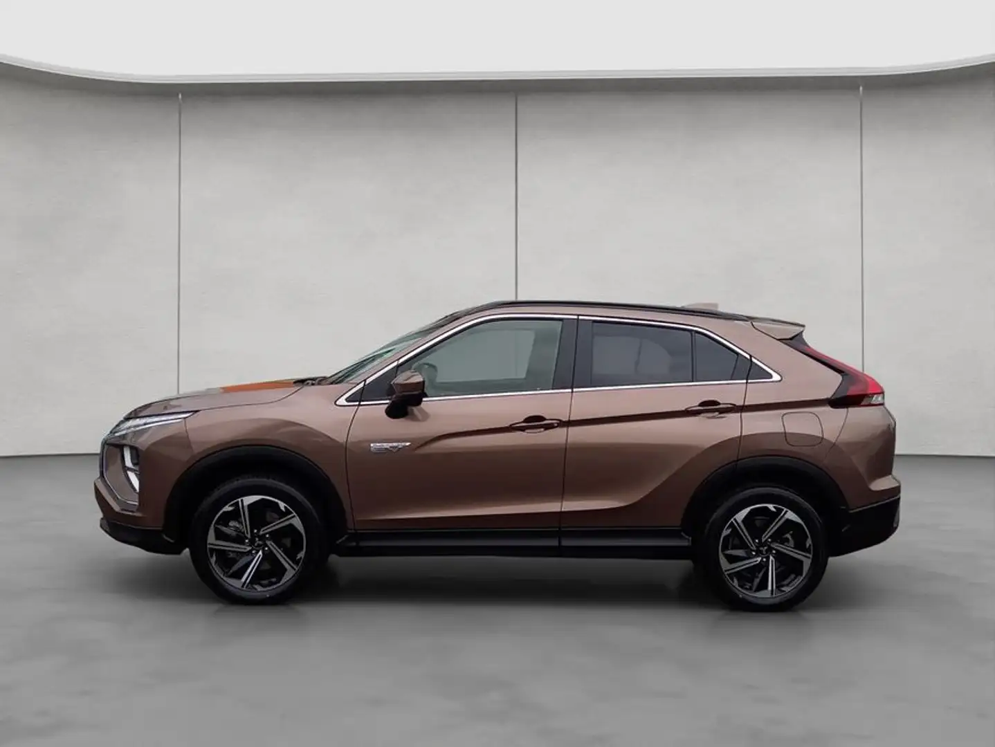 Mitsubishi Eclipse Cross Plug-In Hybrid 4WD Basis Braun - 2