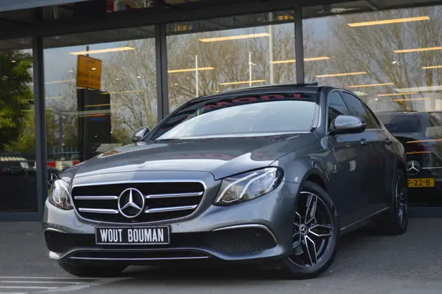 Mercedes-Benz E 200 Sport Style Led Schuif/kanteldak Sfeer Camera CarP