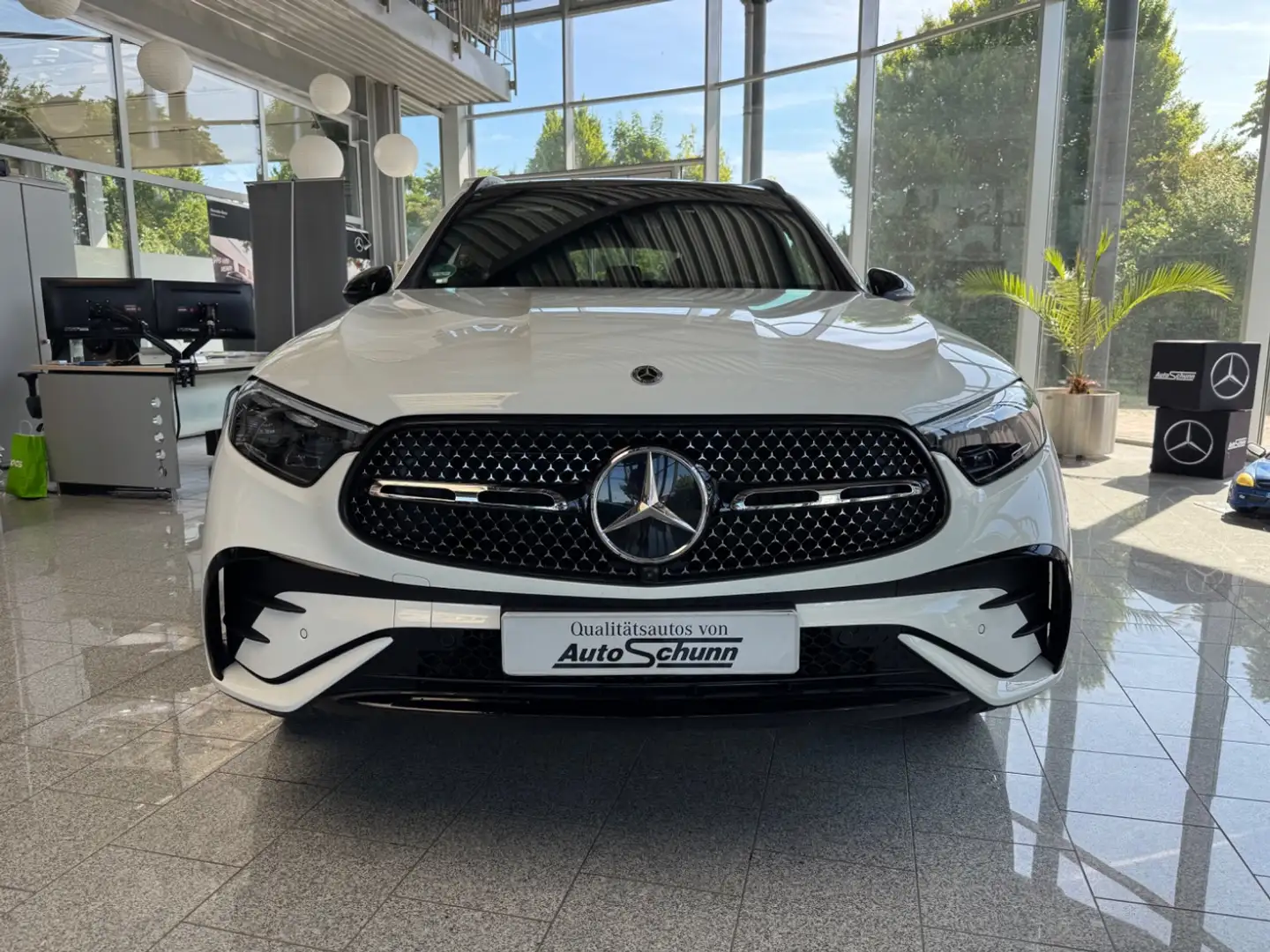 Mercedes-Benz GLC 200 4Matic AMG +MBUX+AHK+PANO+NIGHT+360° Blanc - 2