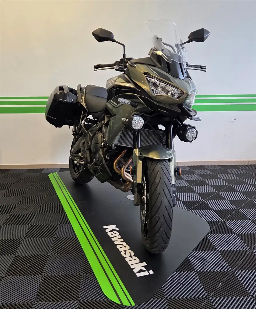 Kawasaki Versys 650 Tourer Plus vom Kawasaki-Vertragspartner Augsburg Gold - 2