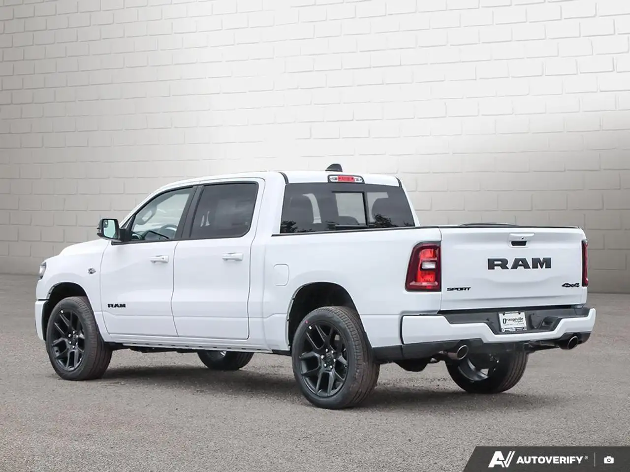 RAM 1500 снимка RAM 1500