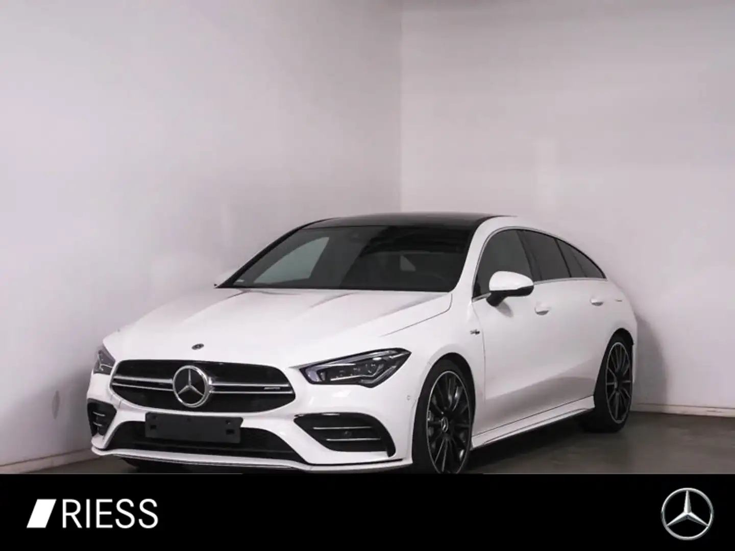 Mercedes-Benz CLA 35 AMG 4M SB Distr LED Pano AHK 360 Easy 19" Bianco - 1