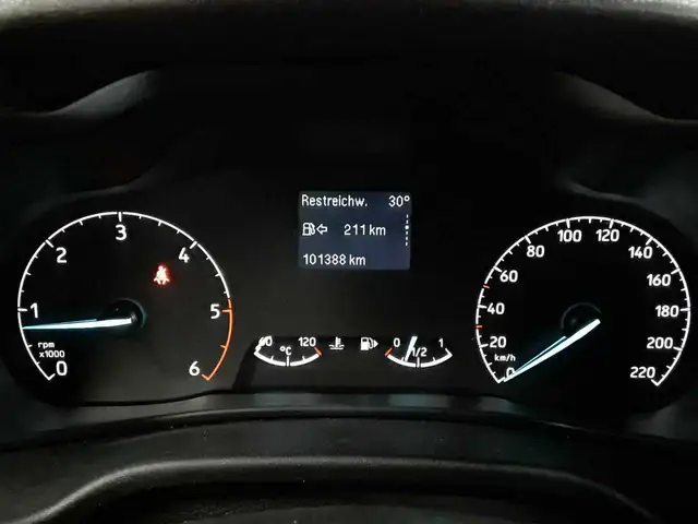 Ford Transit view 11