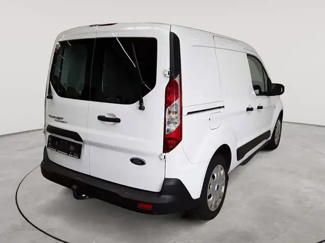 Ford Transit view 4