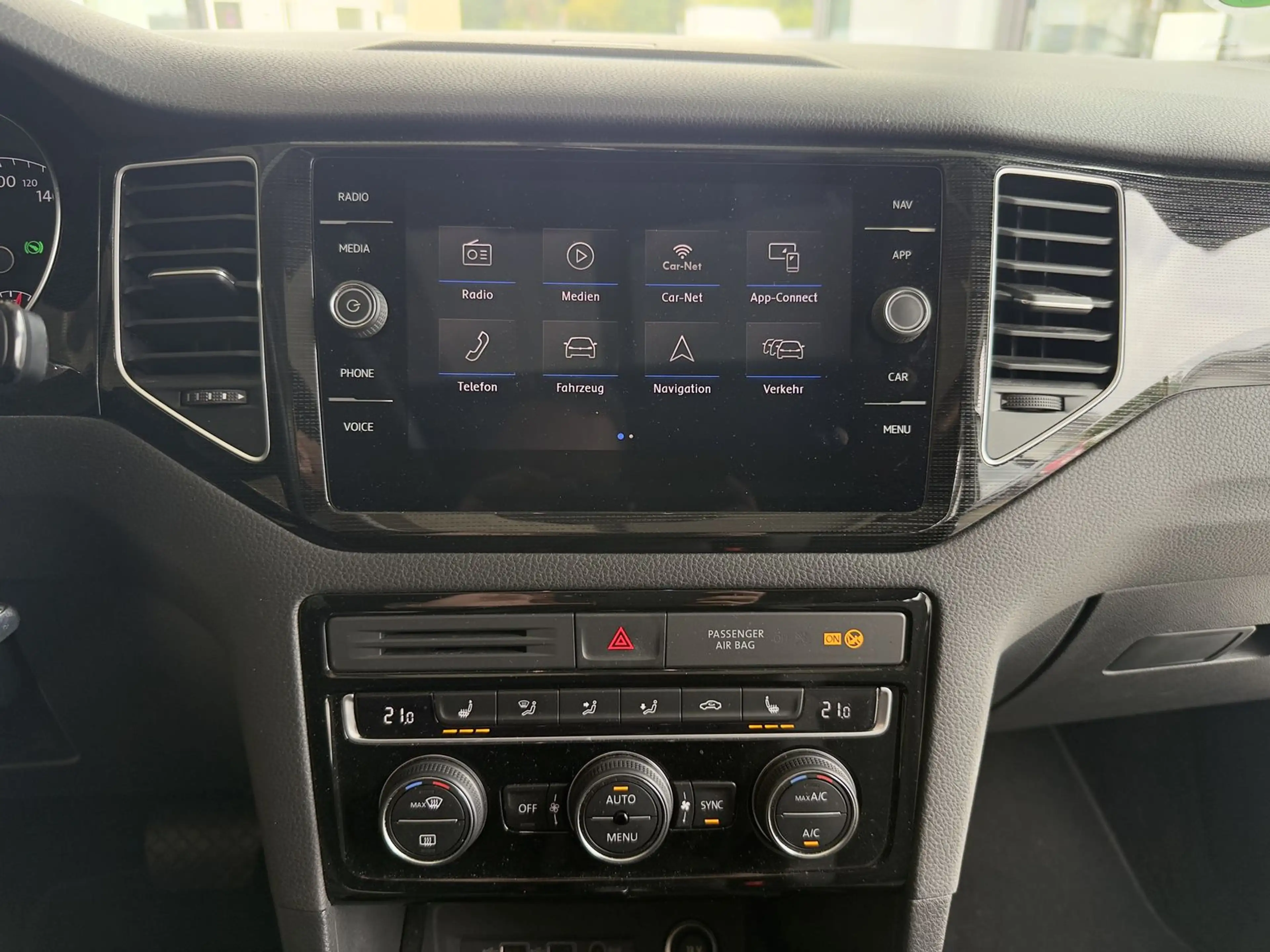 Volkswagen Golf Sportsvan 1.5 TSI ACT Highline LED*PDC*SHZ* — photo 14