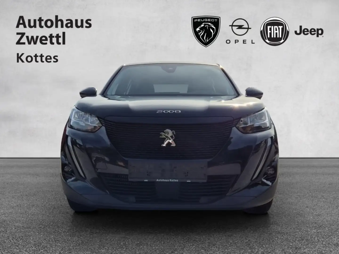 Peugeot 2008 BlueHDi 110 S&S Active Pack *RFK*NAVI*SHZ* Zwart - 2