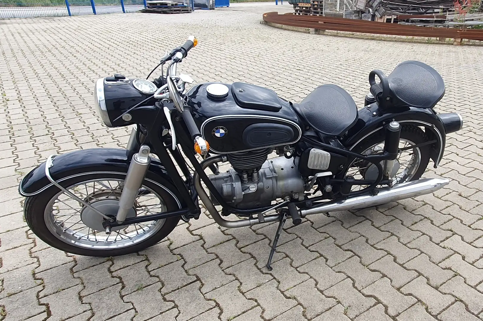 BMW R 27 2 Einzelsitze Noir - 2
