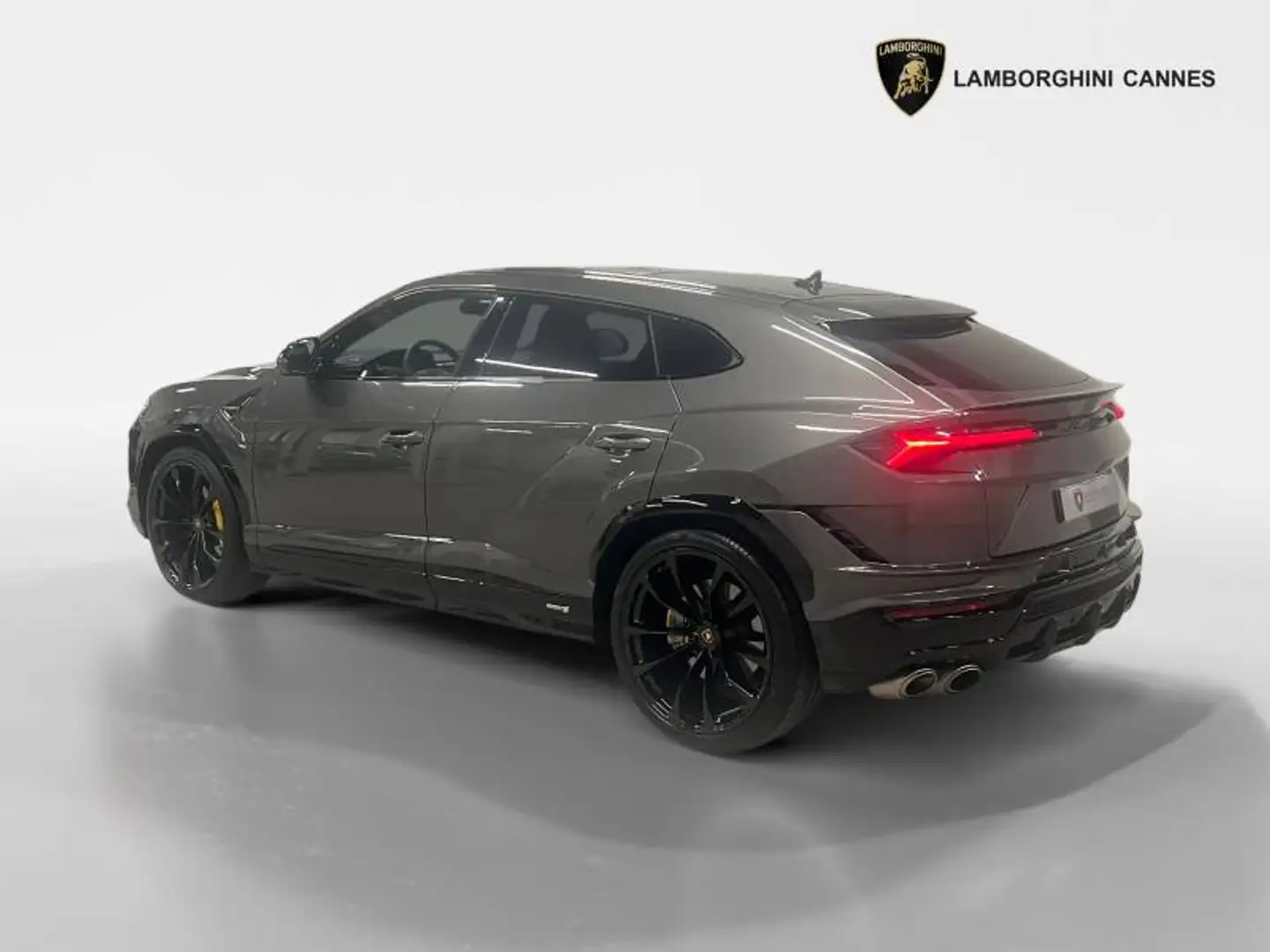 Lamborghini Urus 4.0 V8 666 ch BVA8 S Grijs - 2