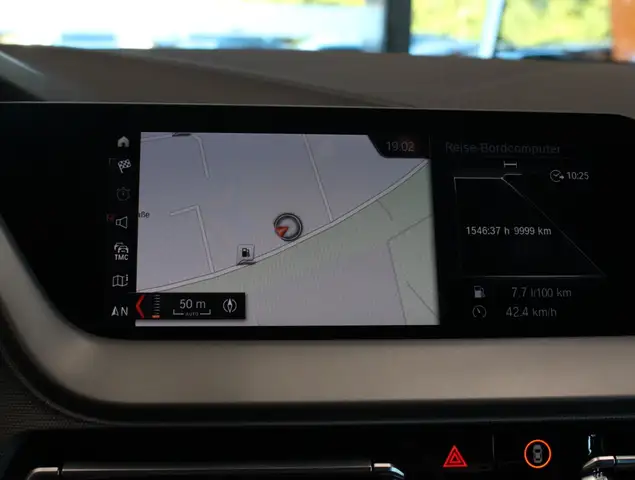 BMW 1 Series view 15