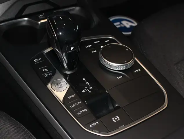 BMW 1 Series view 13