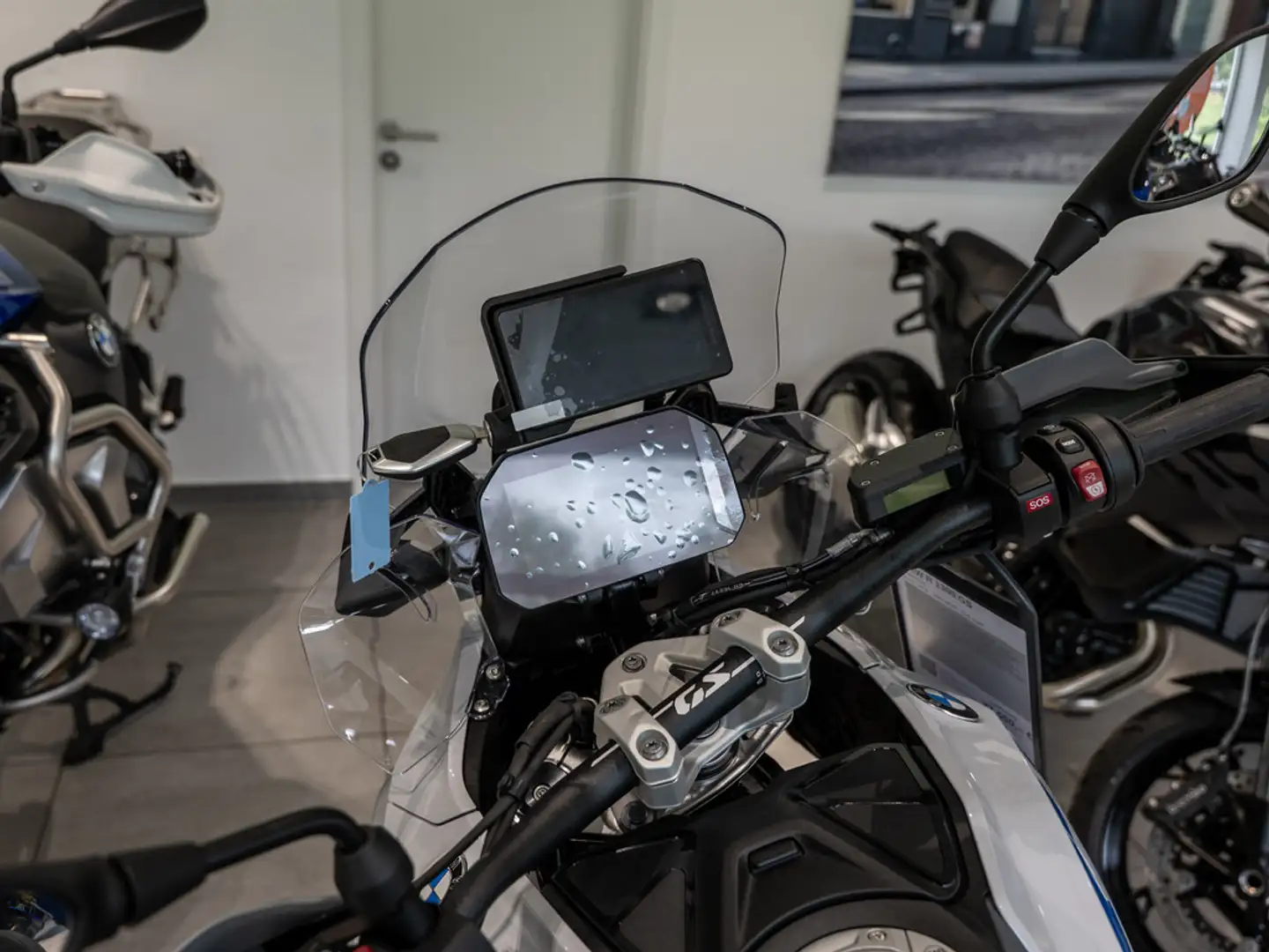 BMW R 1300 GS TOUREN-P. inkl. Vario Koffer & Navi Білий - 2