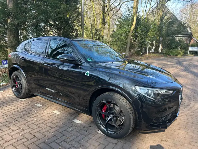 Alfa Romeo Stelvio Stelvio V6 2.9 Bi-Turbo AT8-Q4 Quadrifoglio