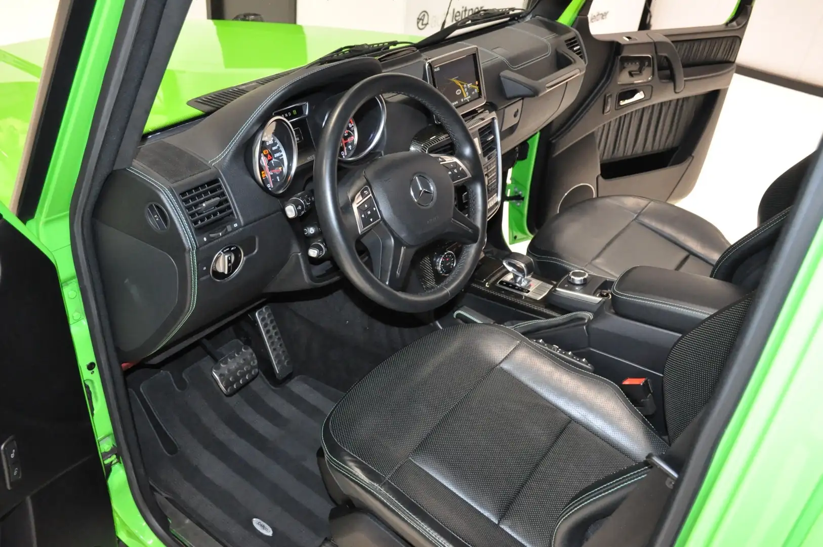 Mercedes-Benz G 63 AMG 6X6 Designo W463 Crazy Colour Edition Vert - 2