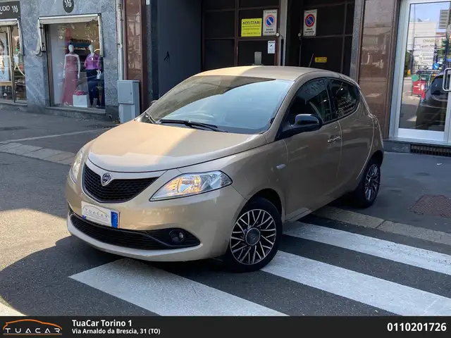 Lancia Ypsilon Gold 1.0 FireFly MHEV