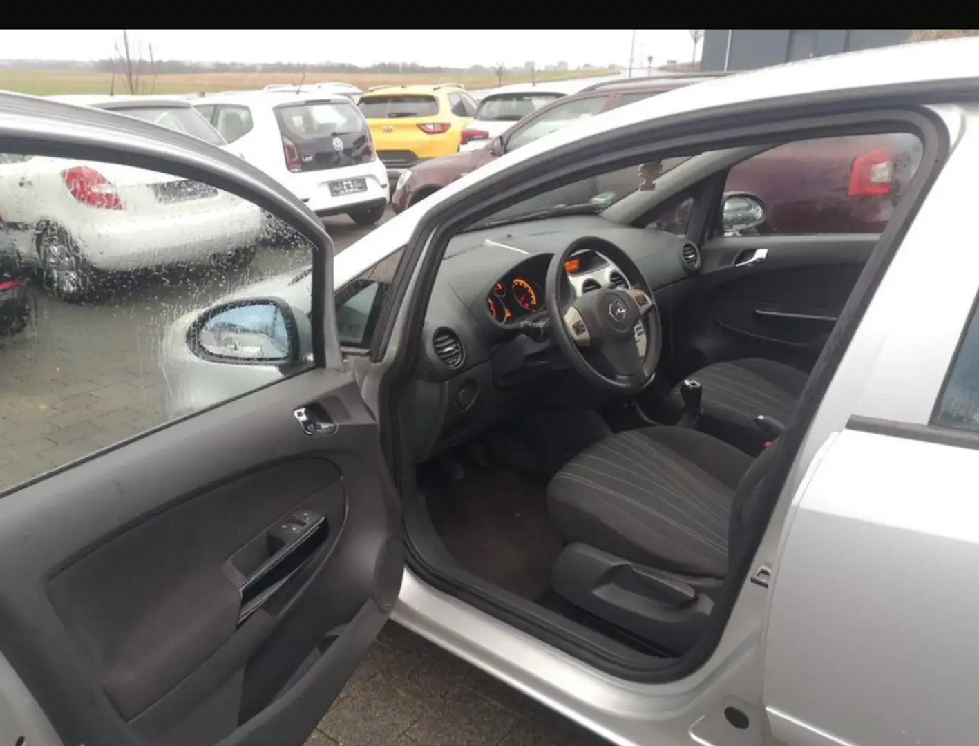 Opel Corsa 1.2 16V Edition - 2