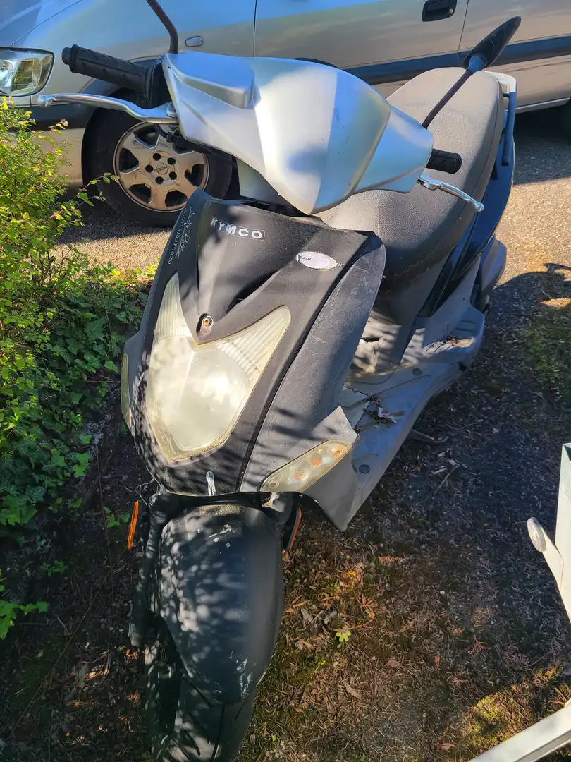 Kymco Agility 125 srebrna - 1