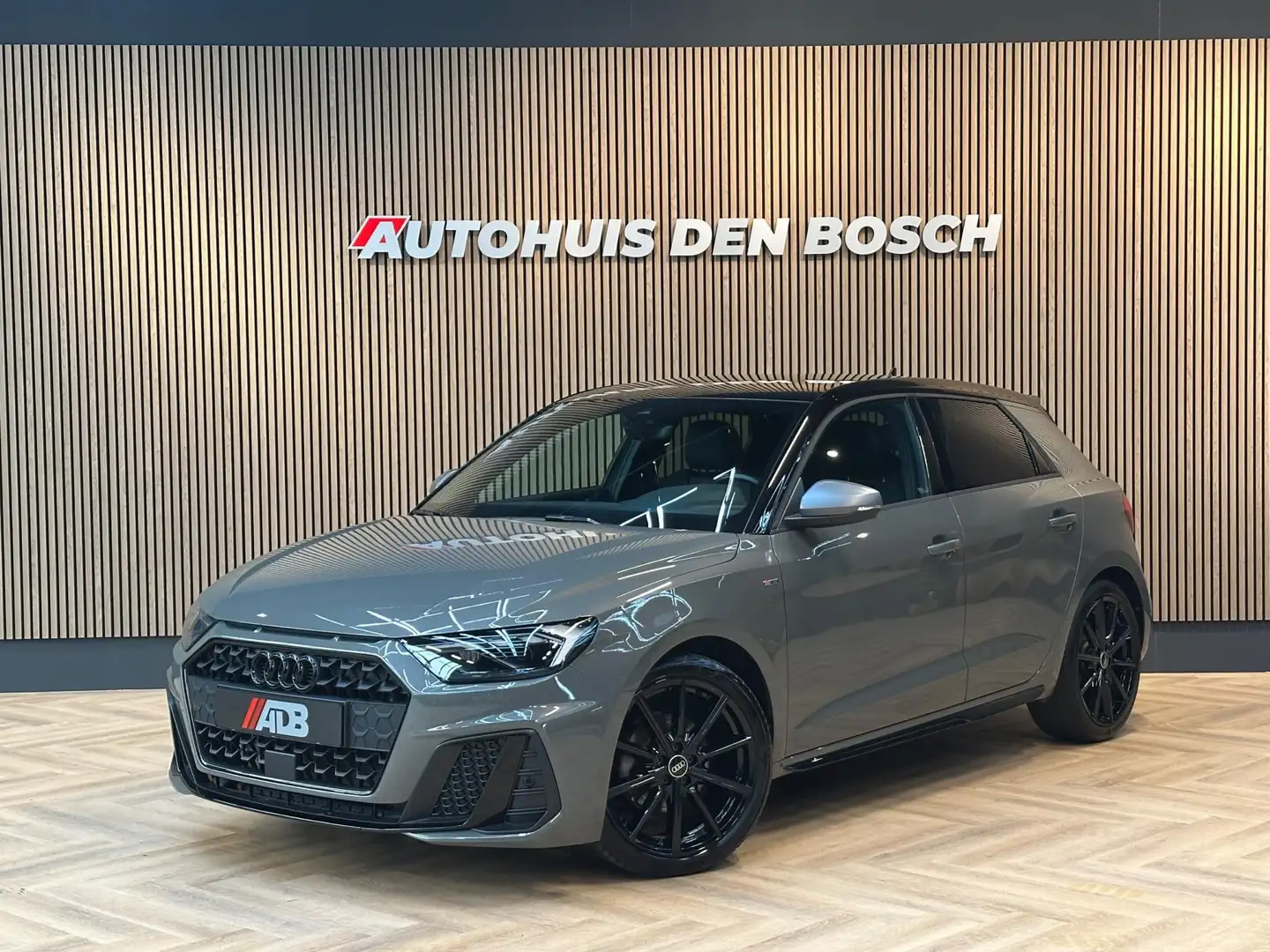 Audi A1 Sportback 30 TFSI S Line 110PK - Carplay Grijs - 1