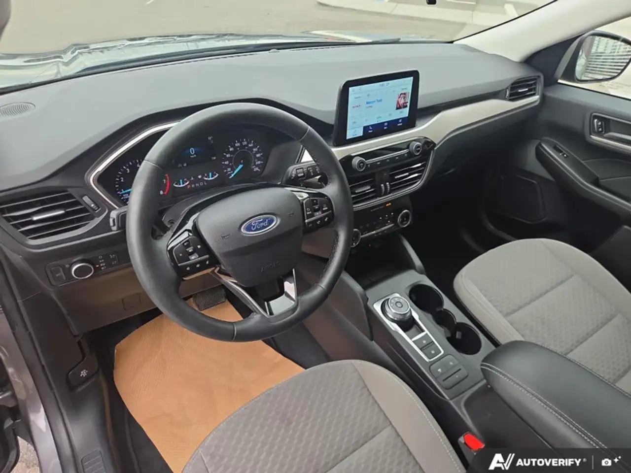 Ford Escape снимка Ford Escape