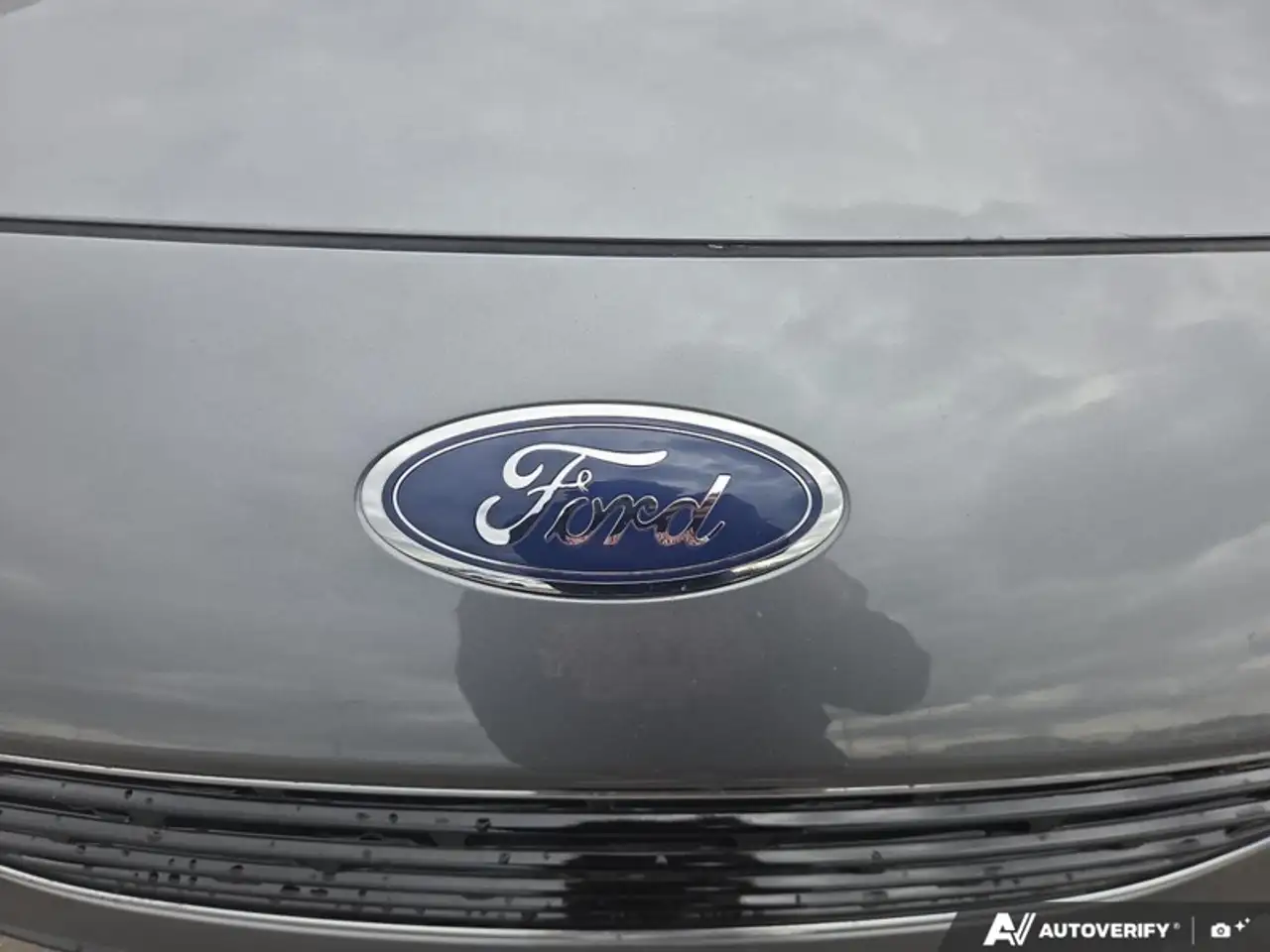 Ford Escape снимка Ford Escape
