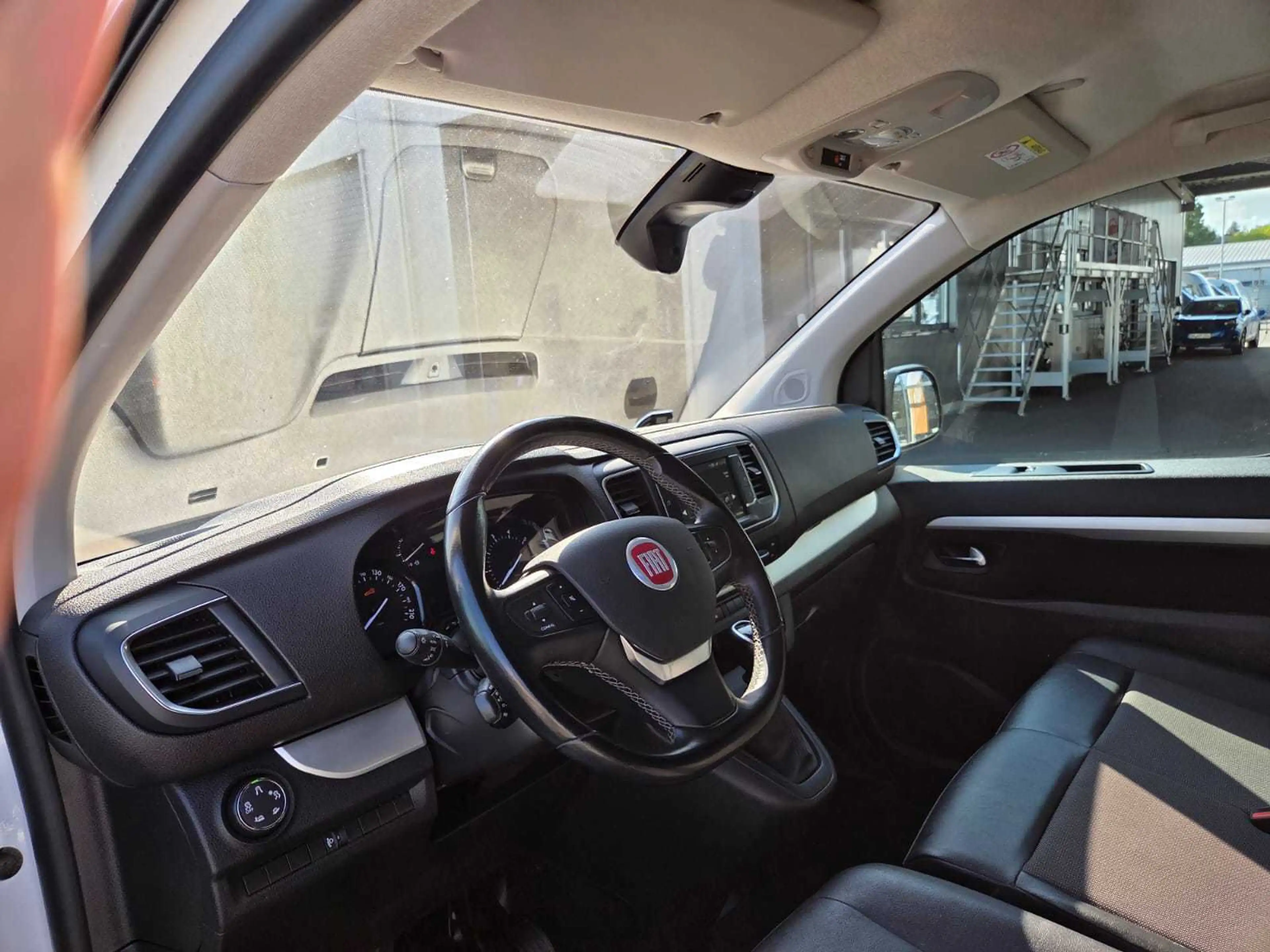 Fiat Scudo Kastenwagen SX L2 2.0 145MT6 NAV+Klimaauto — photo 11