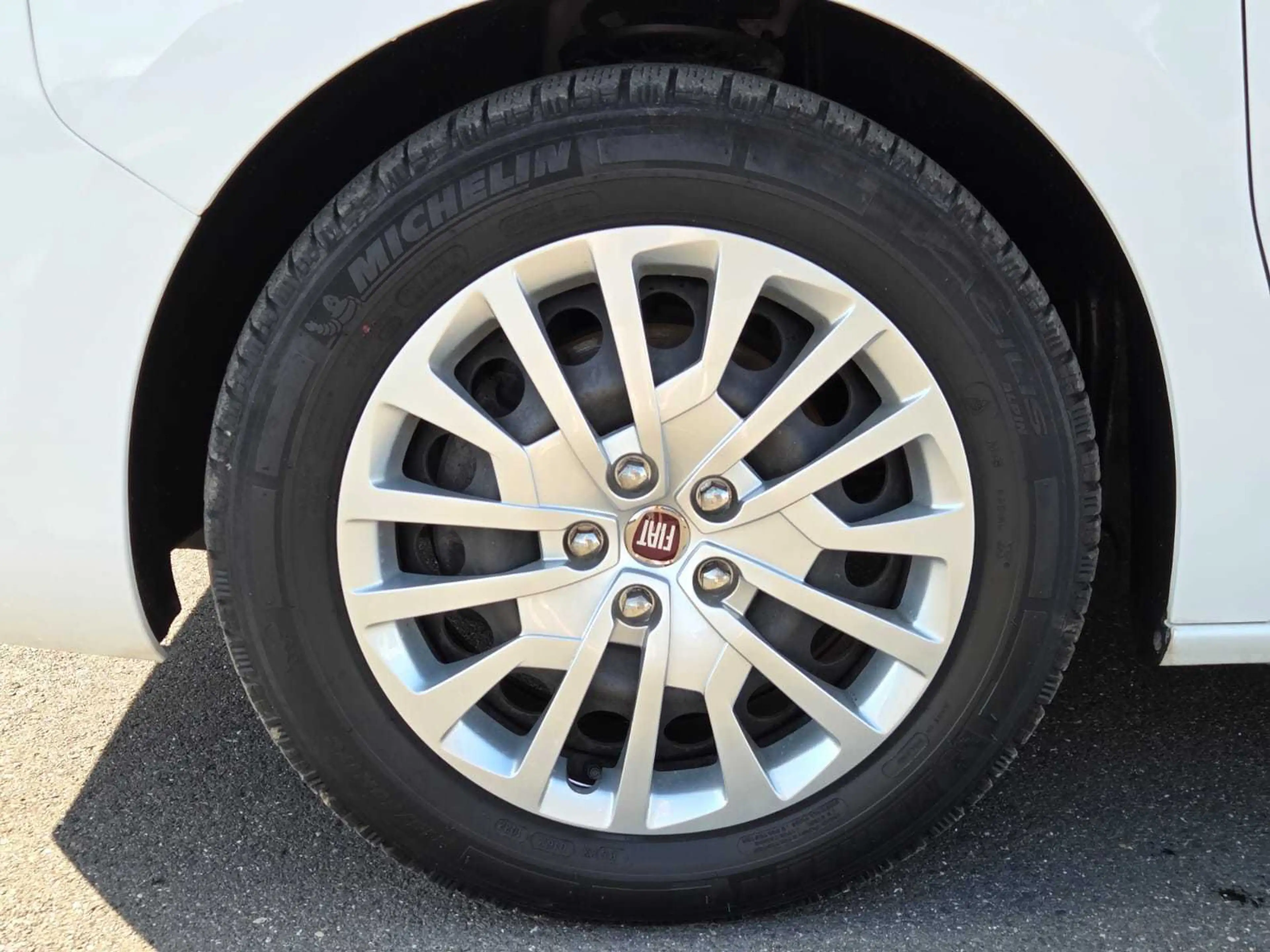 Fiat Scudo Kastenwagen SX L2 2.0 145MT6 NAV+Klimaauto — photo 4