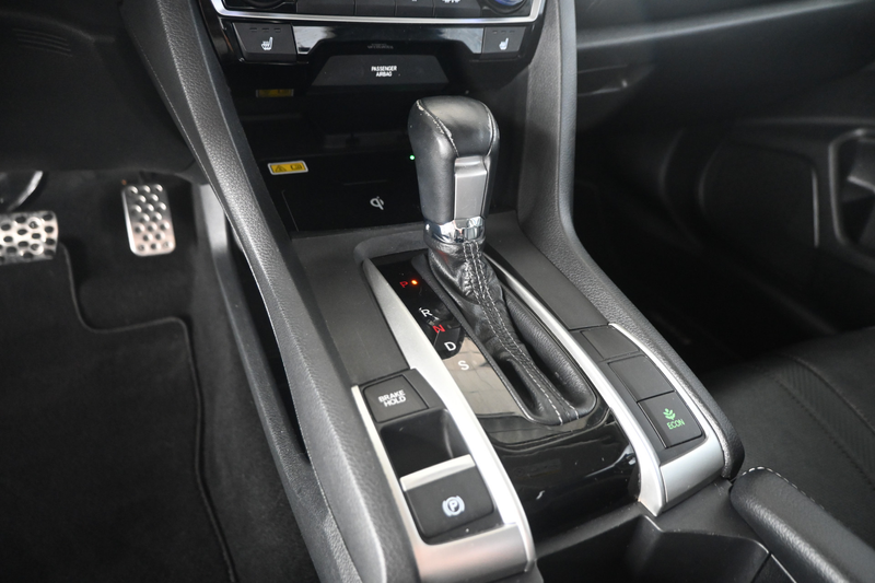 Honda Civic 1.5 i-VTEC Executive Automaat Cruise control Clima — photo 11