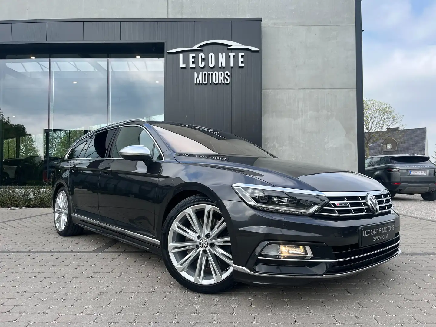 Volkswagen Passat 2.0 TSI 4Motion DSG R-Line Virtual/Carplay/Camera Сірий - 1
