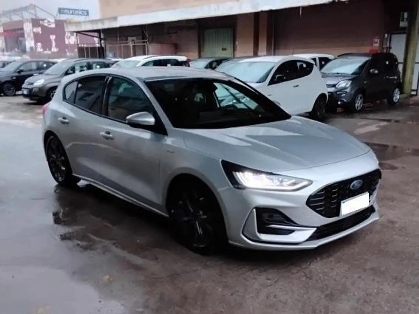 Ford Focus ST-Line 5p 1.5 EcoBlue 115cv Automatica 8M Argento - 1