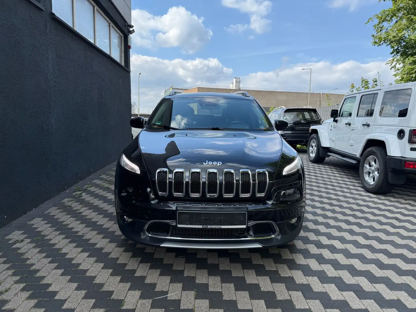 Jeep Cherokee Limited 4WD Schwarz - 2