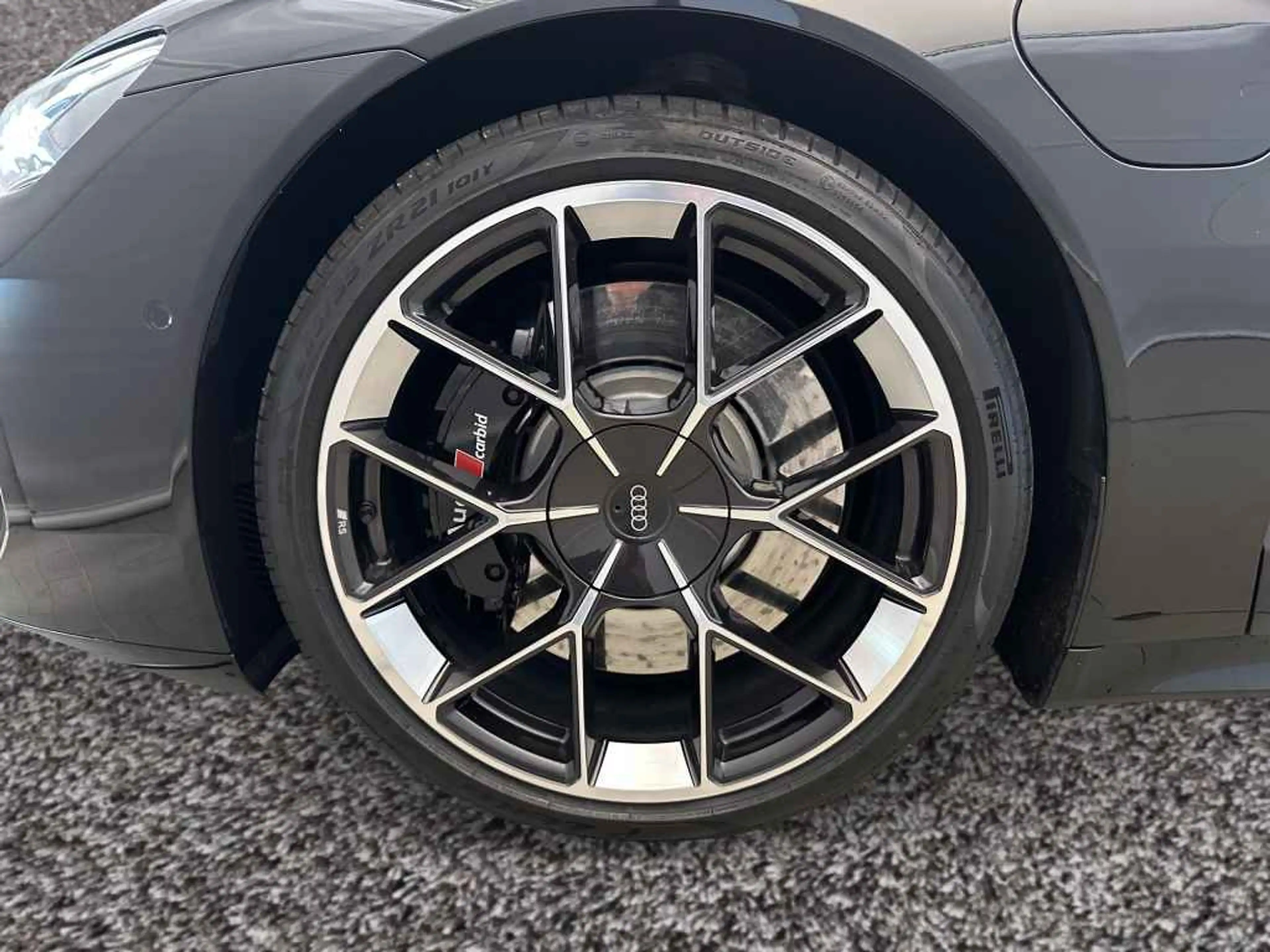 Audi RS e-tron GT *Allrad-Lenk*LUFT*LASER*PANO*ACC* — photo 4