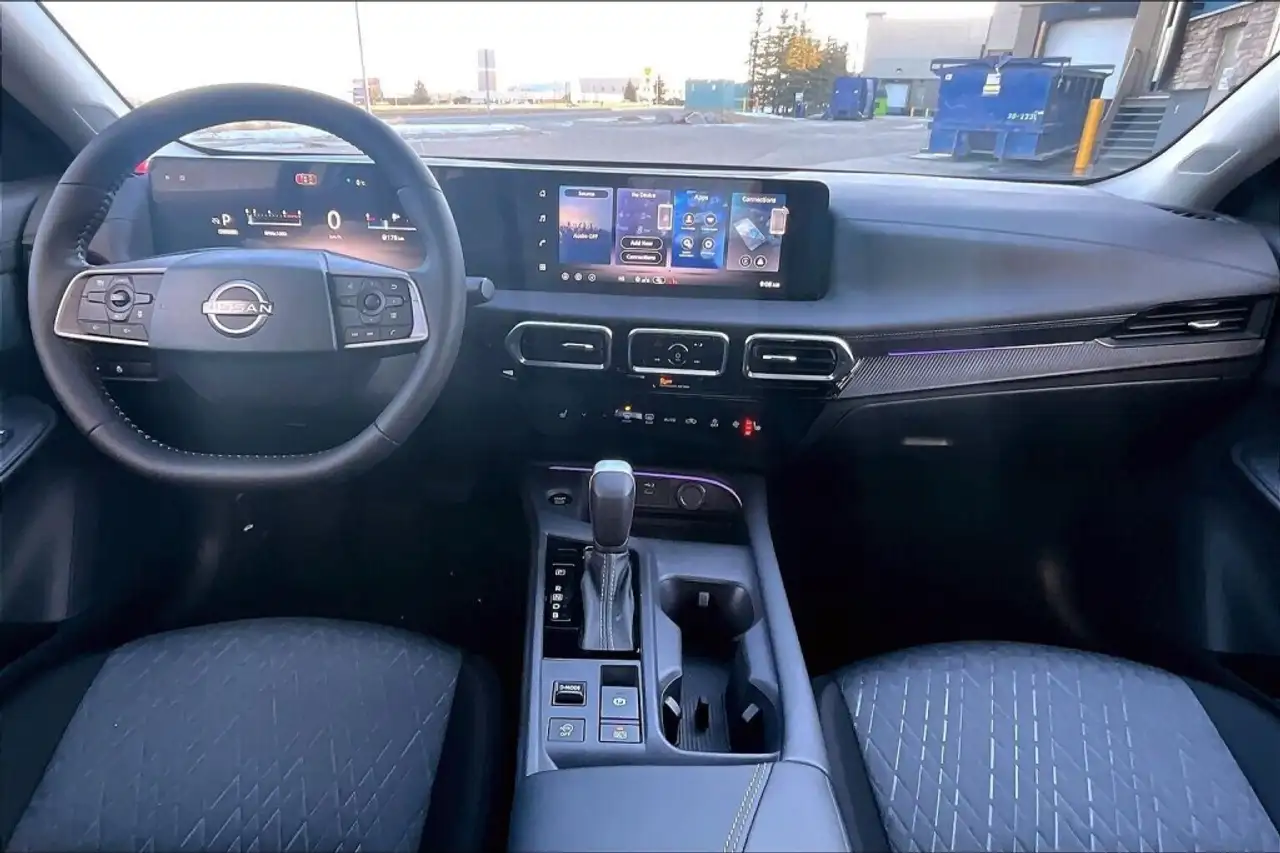 Nissan Sentra снимка Nissan Sentra