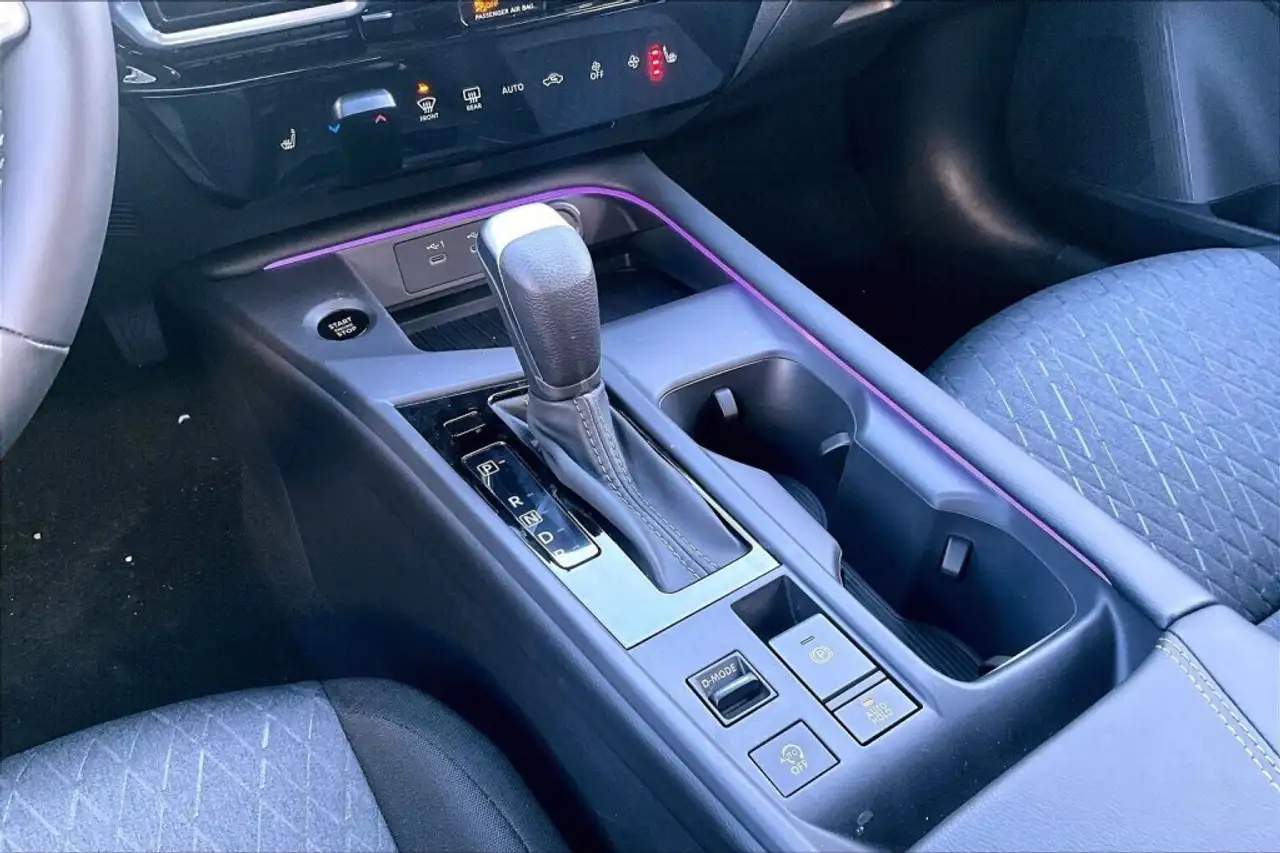 Nissan Sentra снимка Nissan Sentra