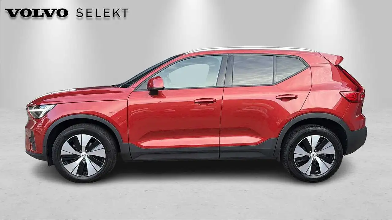 Volvo XC40 2025