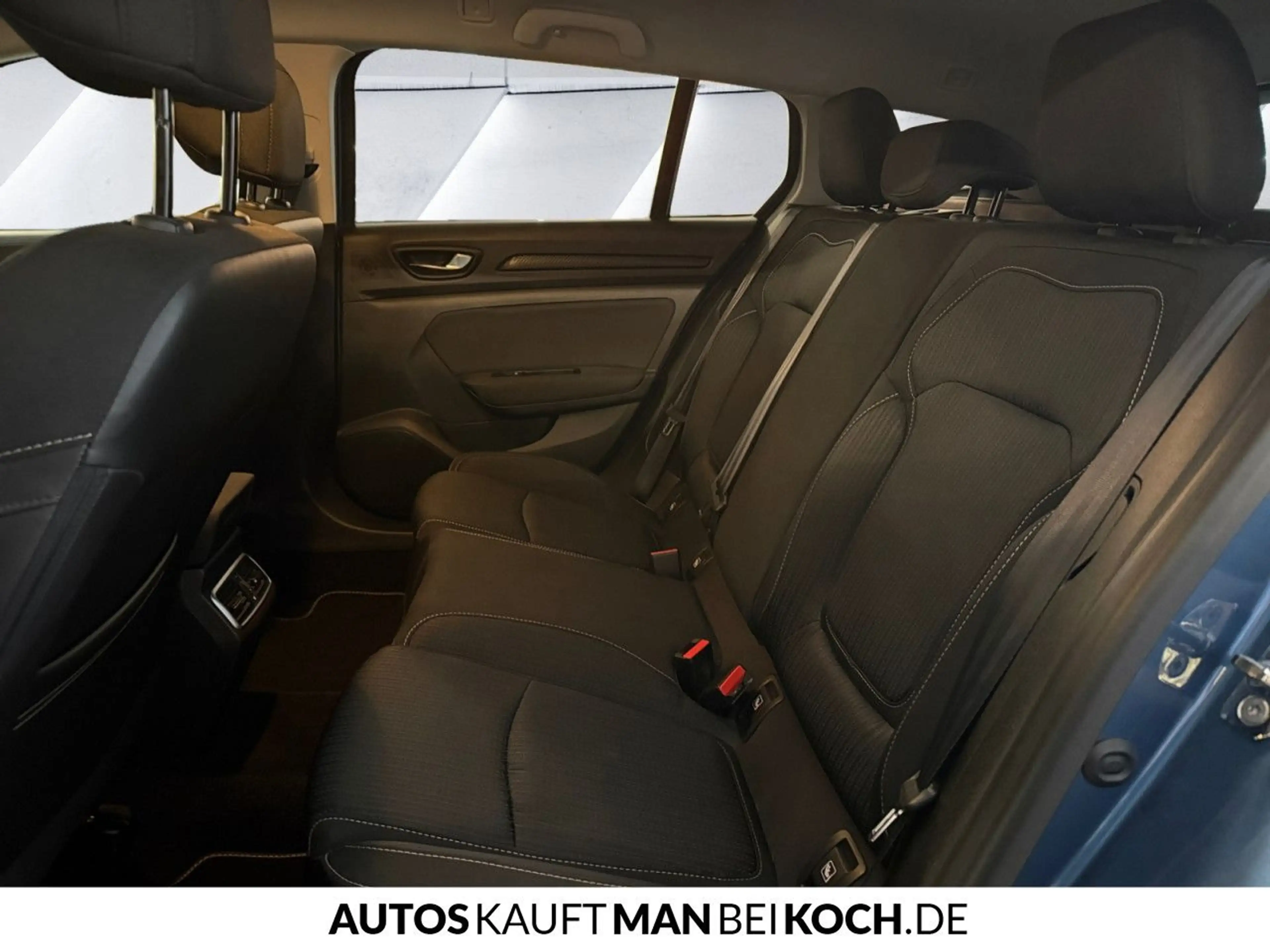 Renault Megane Grandtour TCe 140 GPF EDC BUSINESS EDITION — photo 8