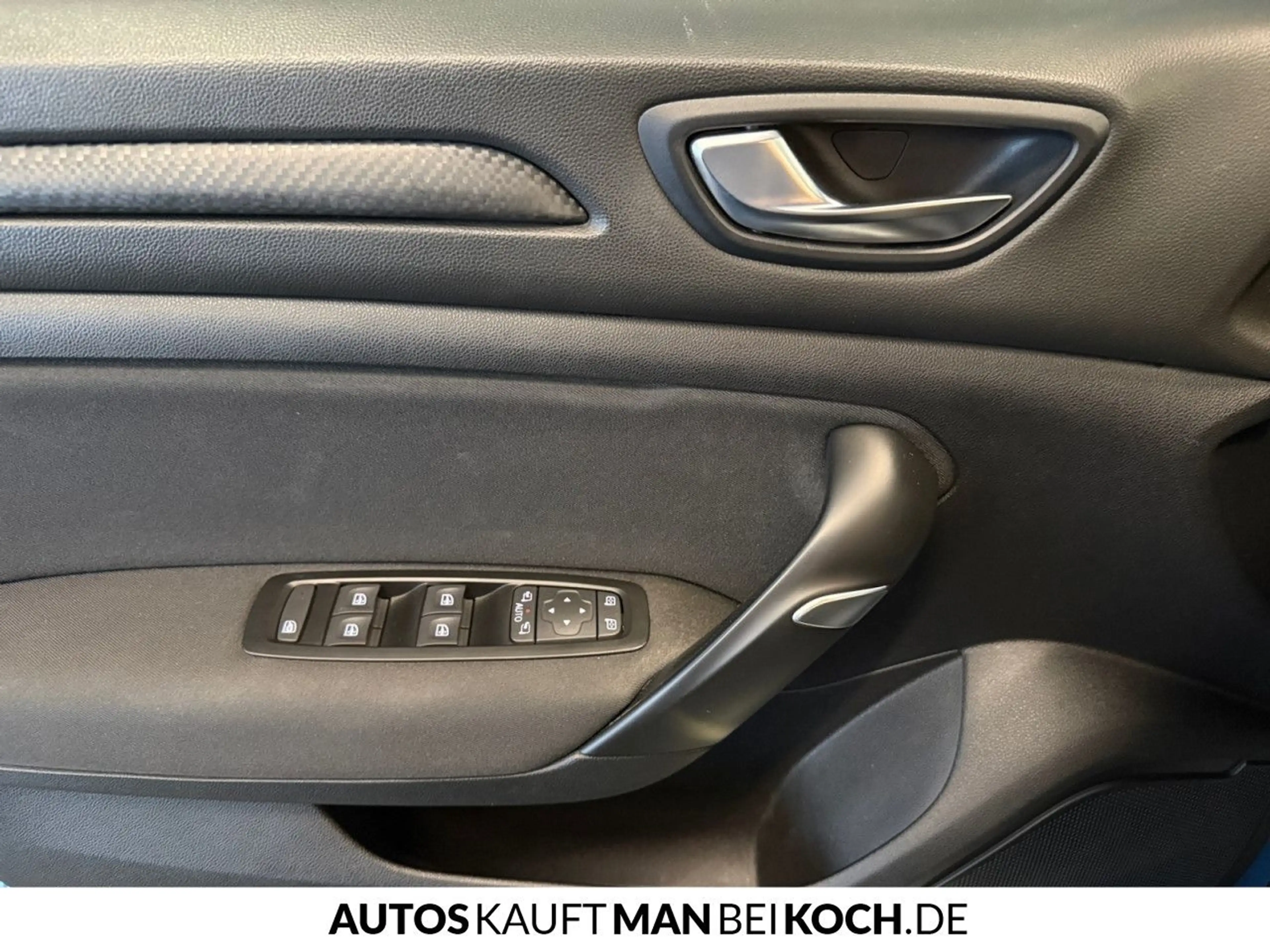 Renault Megane Grandtour TCe 140 GPF EDC BUSINESS EDITION — photo 14