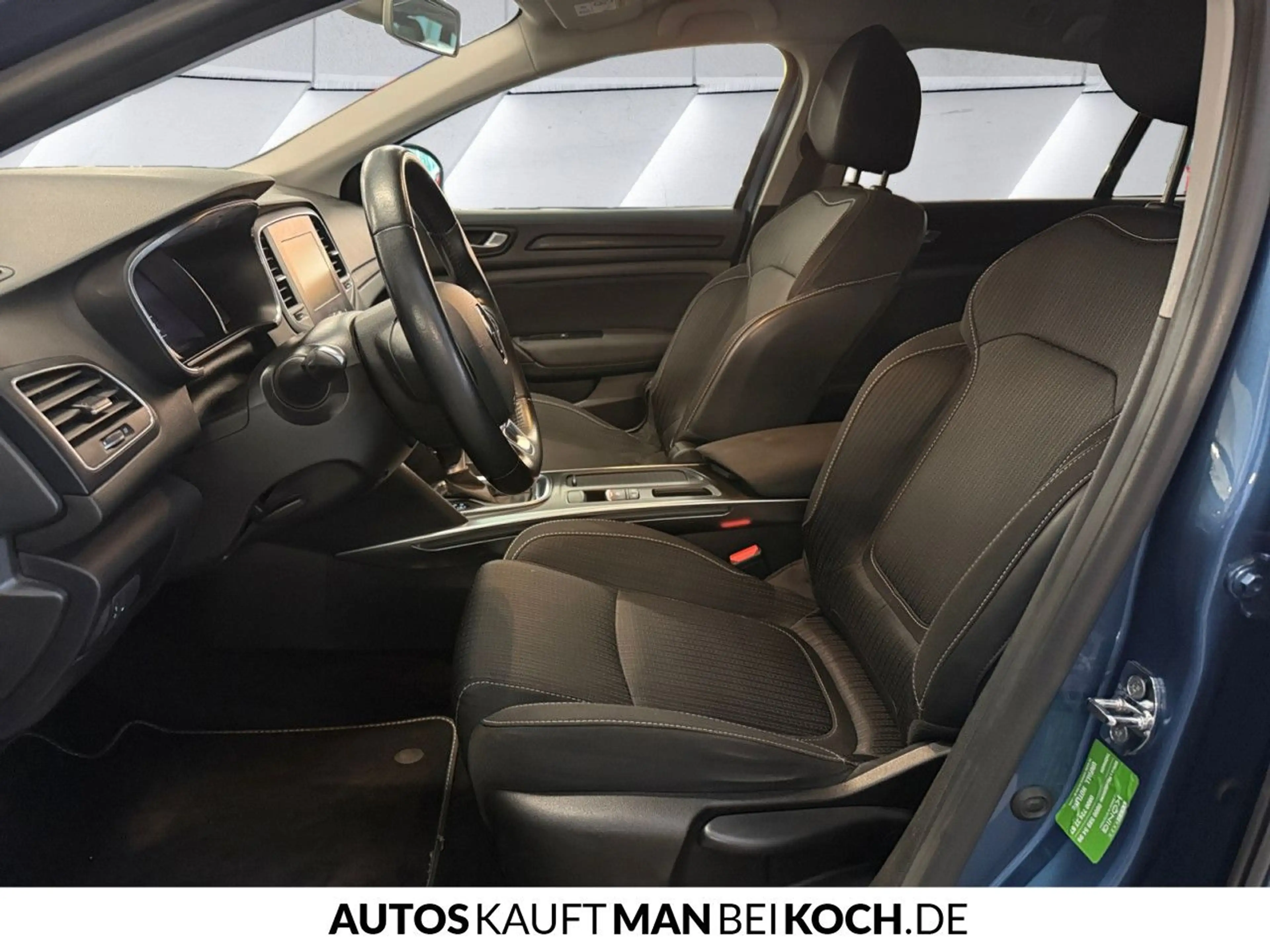 Renault Megane Grandtour TCe 140 GPF EDC BUSINESS EDITION — photo 7