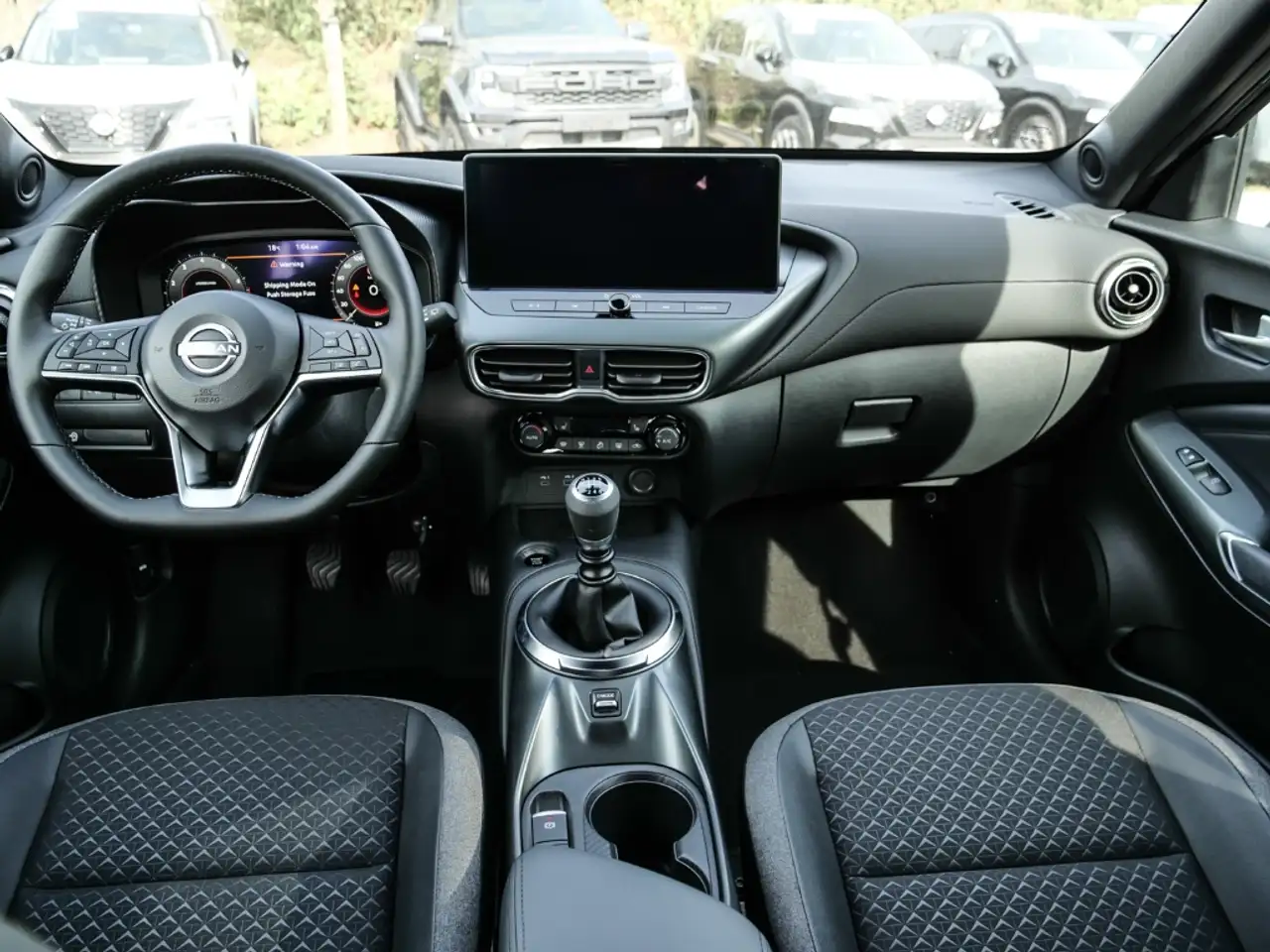 Nissan Juke N-Connecta 1.0 DIG-T 114PS 6MT Winterpaket BFS 9