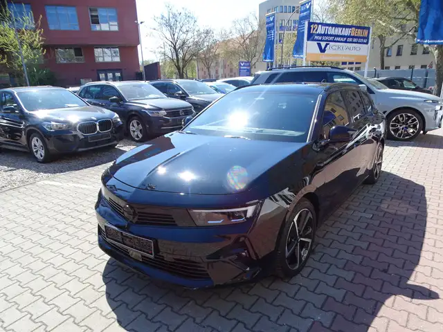 Opel Astra main image