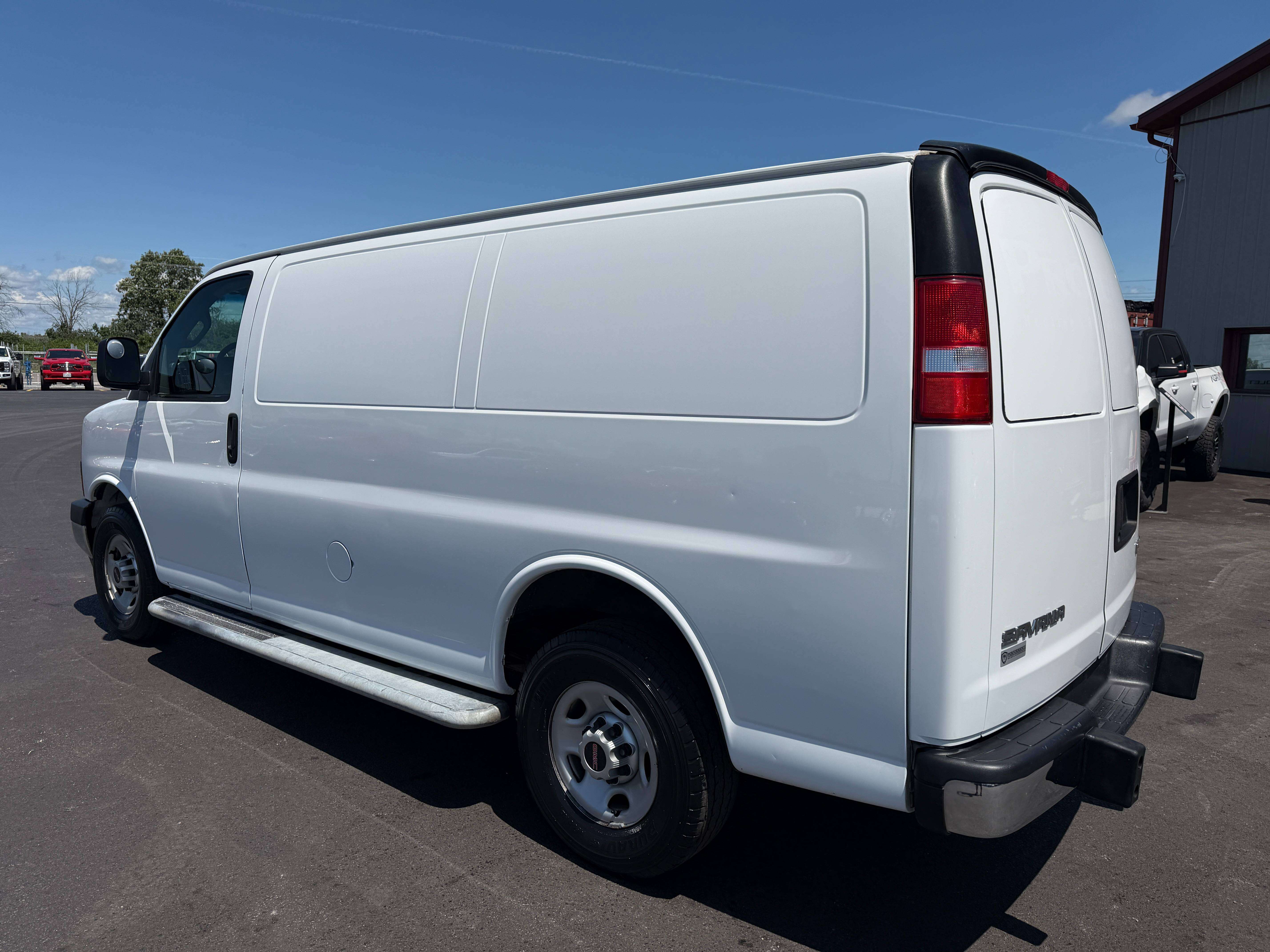 2017 GMC Savana 2500