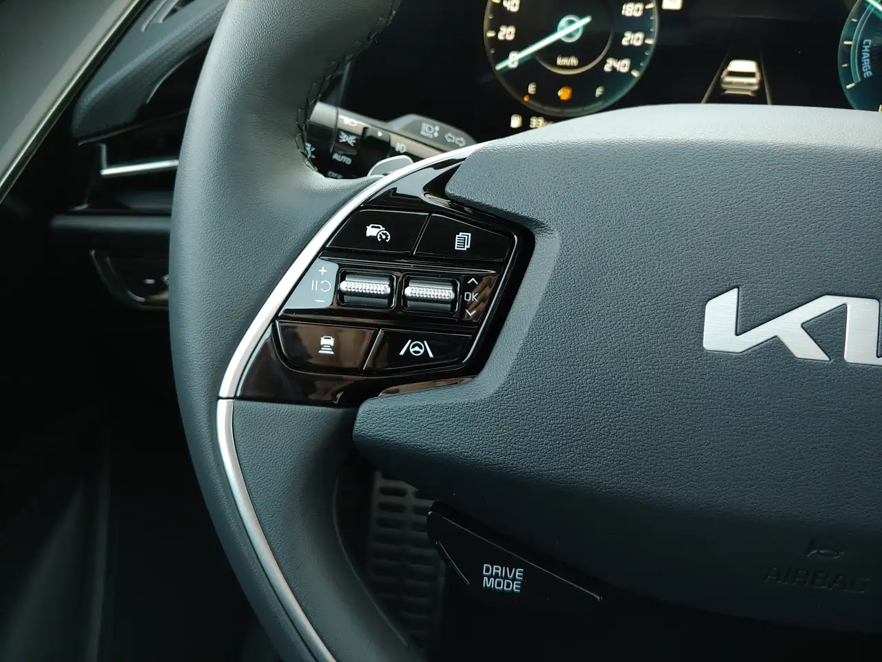 Kia Niro снимка Kia Niro