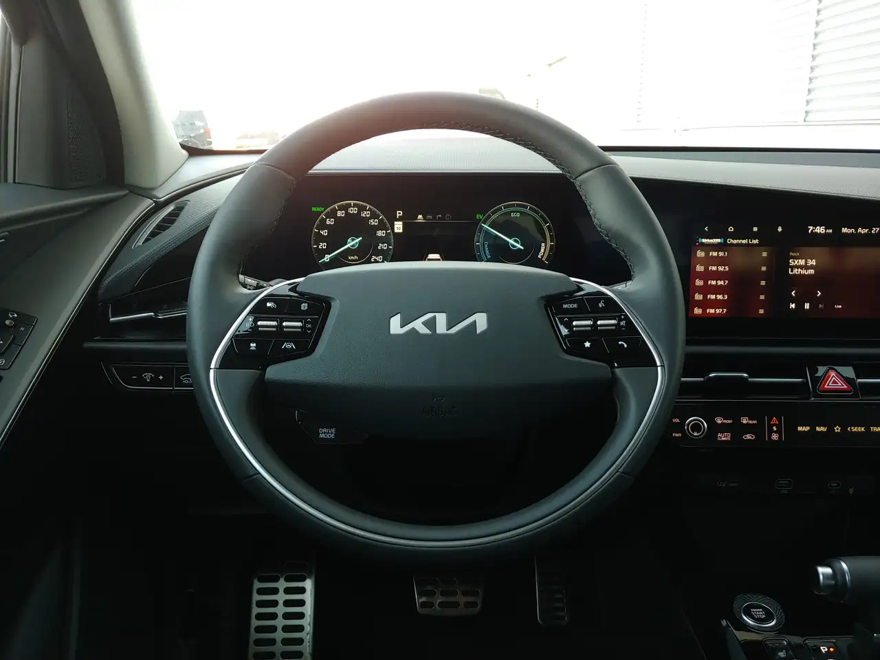 Kia Niro снимка Kia Niro