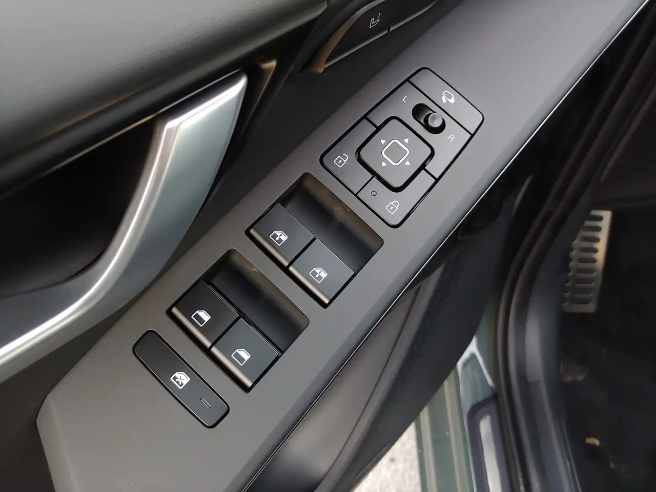 Kia Niro снимка Kia Niro