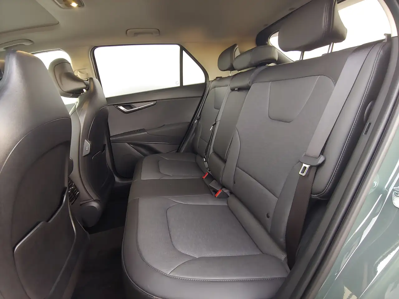 Kia Niro снимка Kia Niro