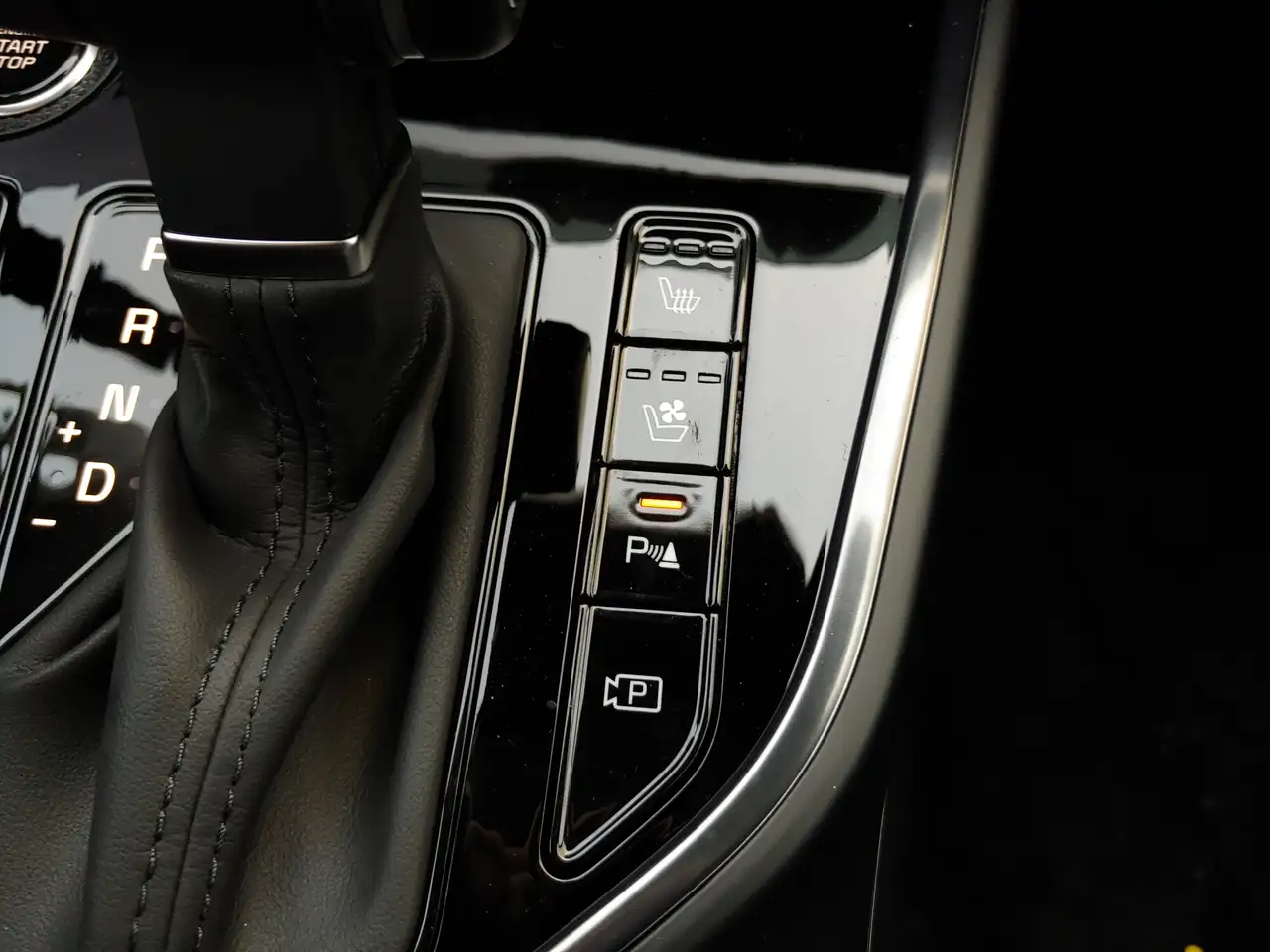Kia Niro снимка Kia Niro