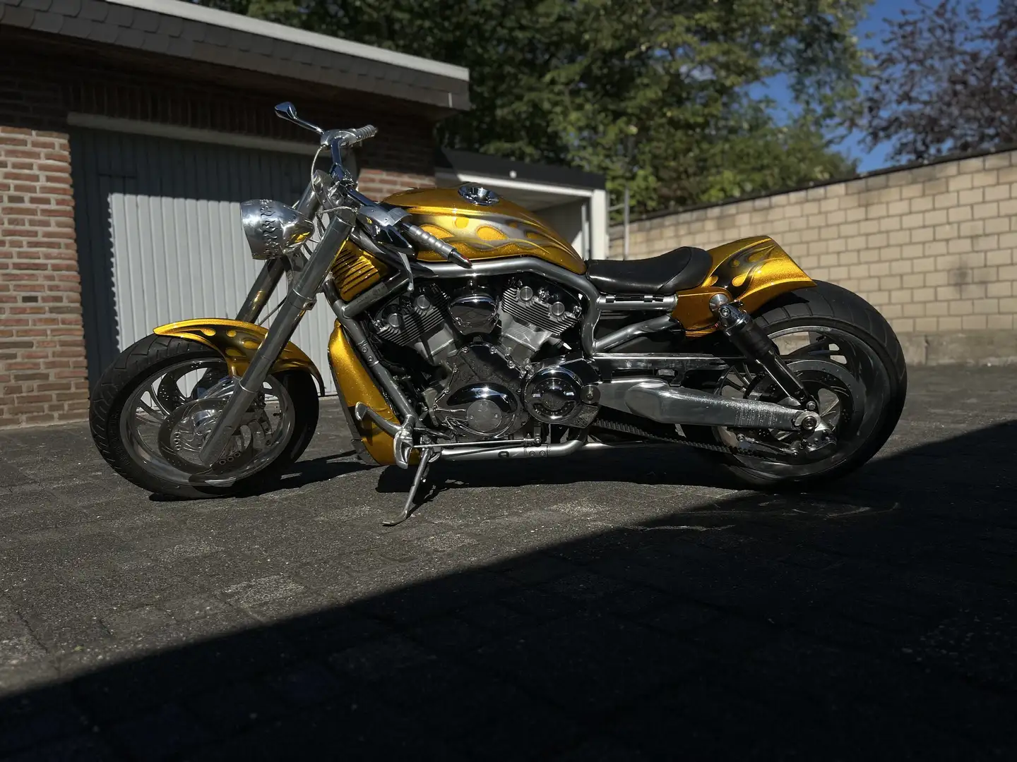 Harley-Davidson V-Rod Arany - 2