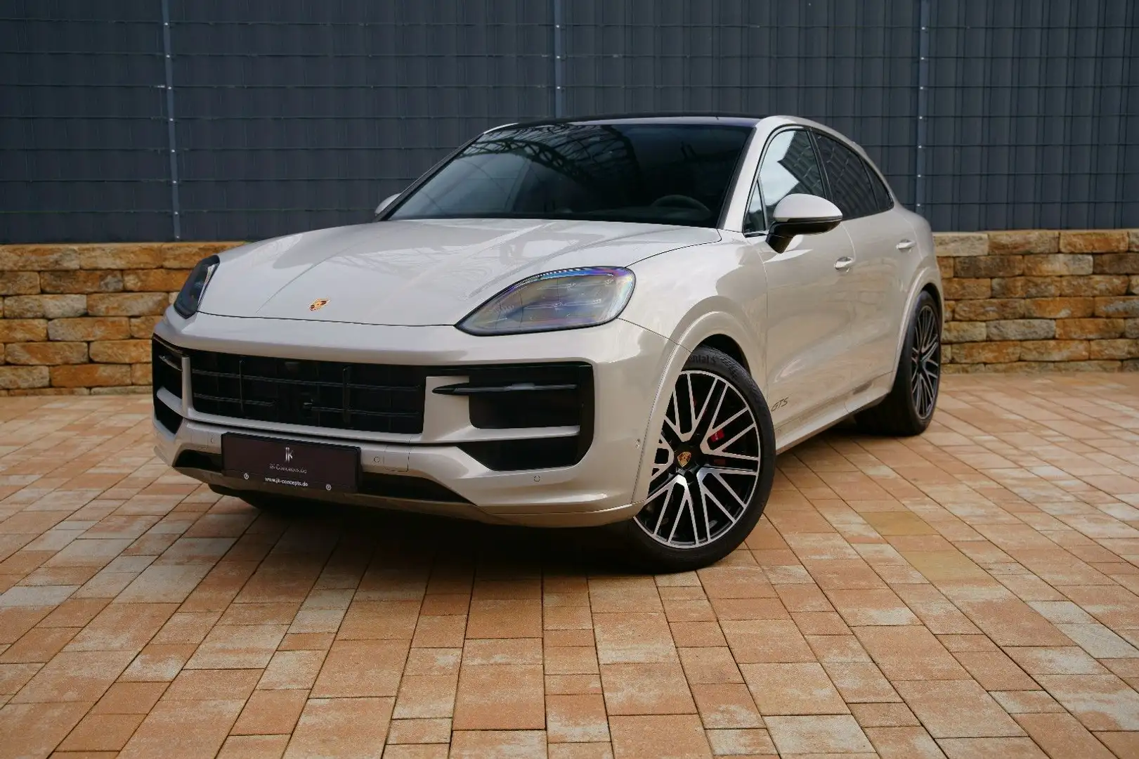 Porsche Cayenne Coupe GTS *FOND-TV*P-DISPLAY* Beige - 2