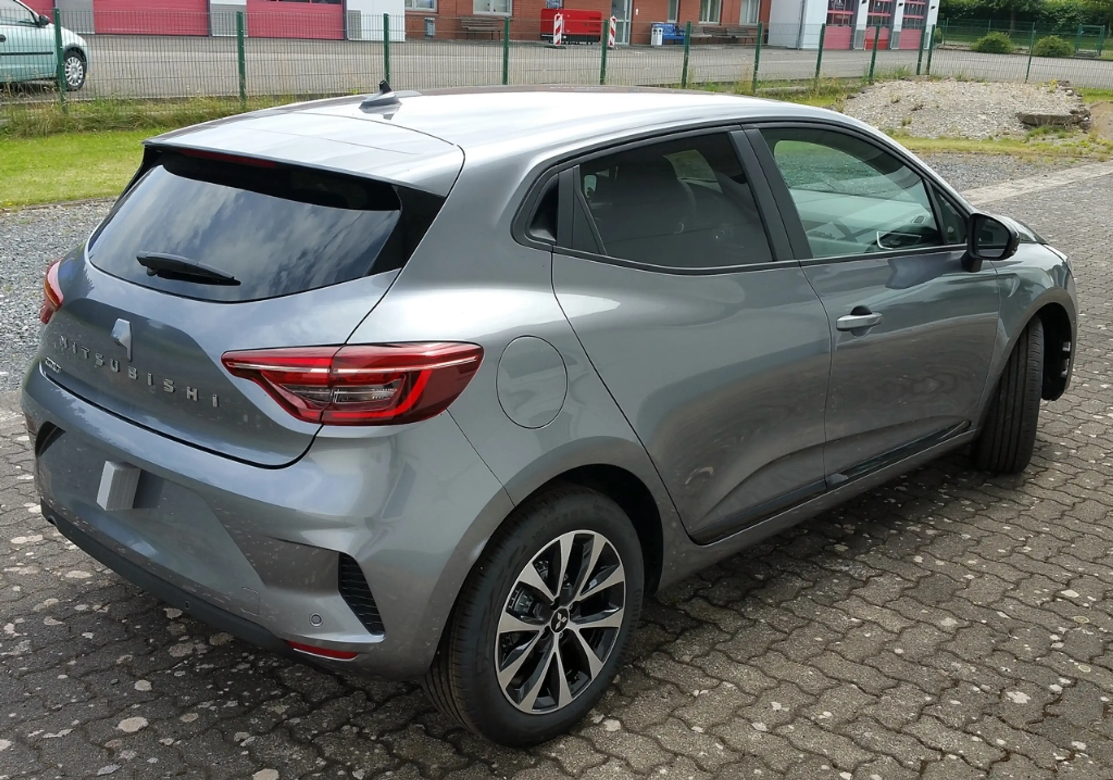 Mitsubishi Colt PLUS 1.0 T Sitz+Lenkrdhzg/Kamera uvm. — photo 4