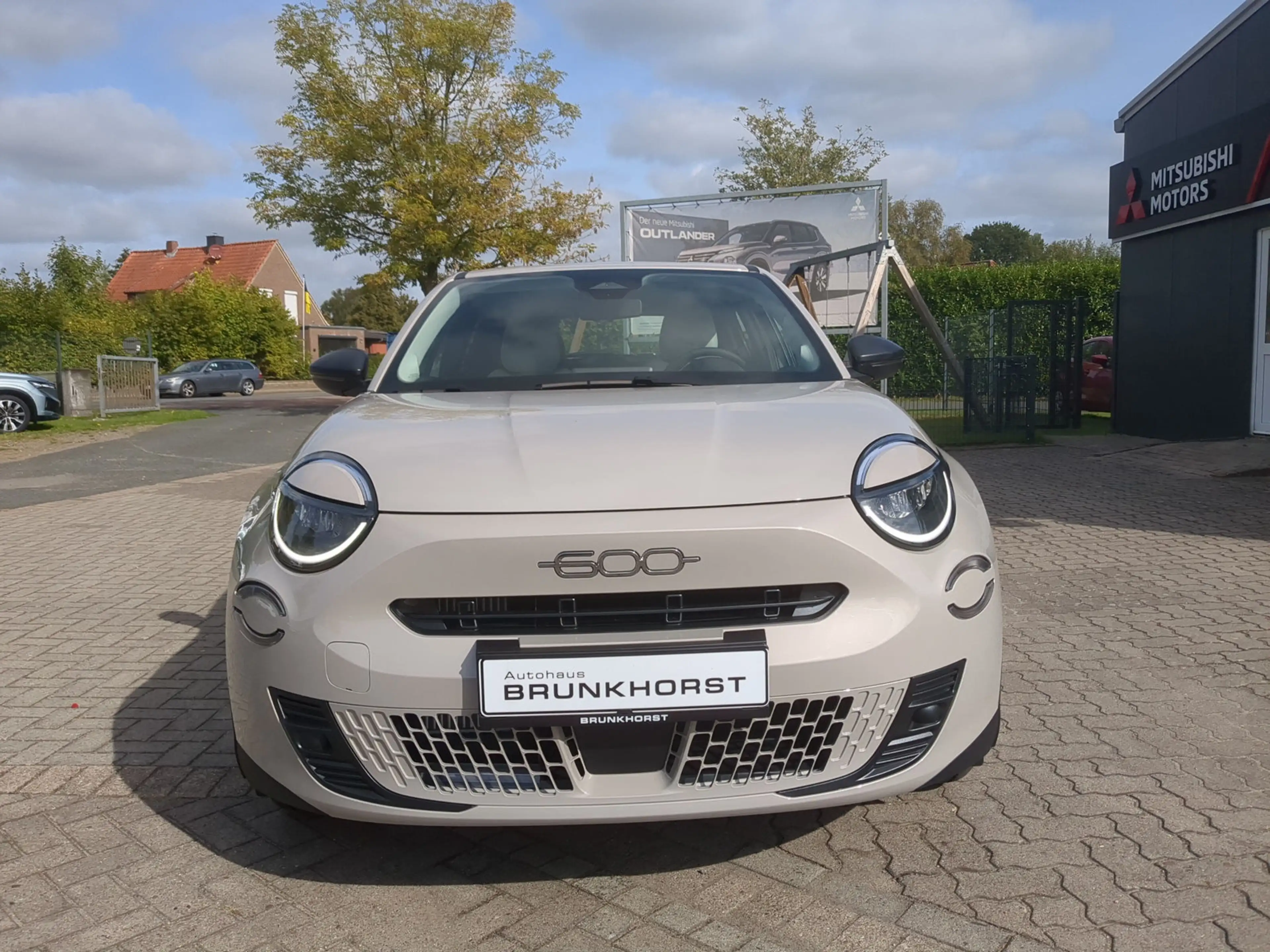Fiat 600 Full-Hybrid 145 PS eDCT Automatik Pop SHZ — photo 3